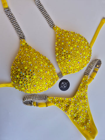 Bikini Areia