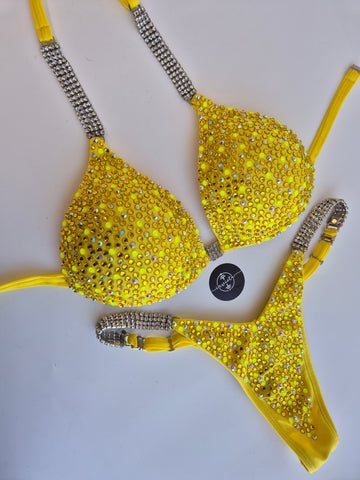 Bikini Areia