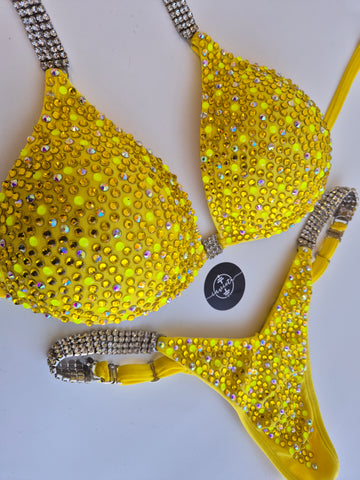 Bikini Areia