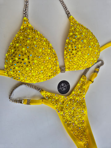 Bikini Areia