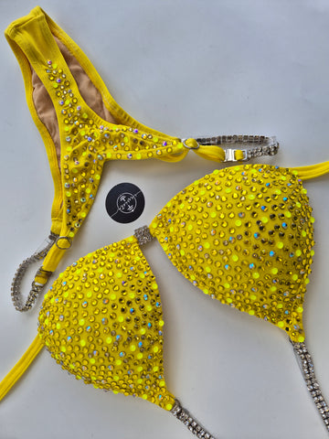 Bikini Areia
