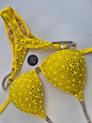 Bikini Areia