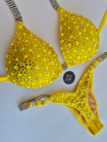 Bikini Areia
